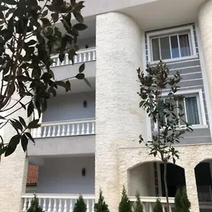 https://flower-residence-tirana-1010.hotels-in-tirana.com