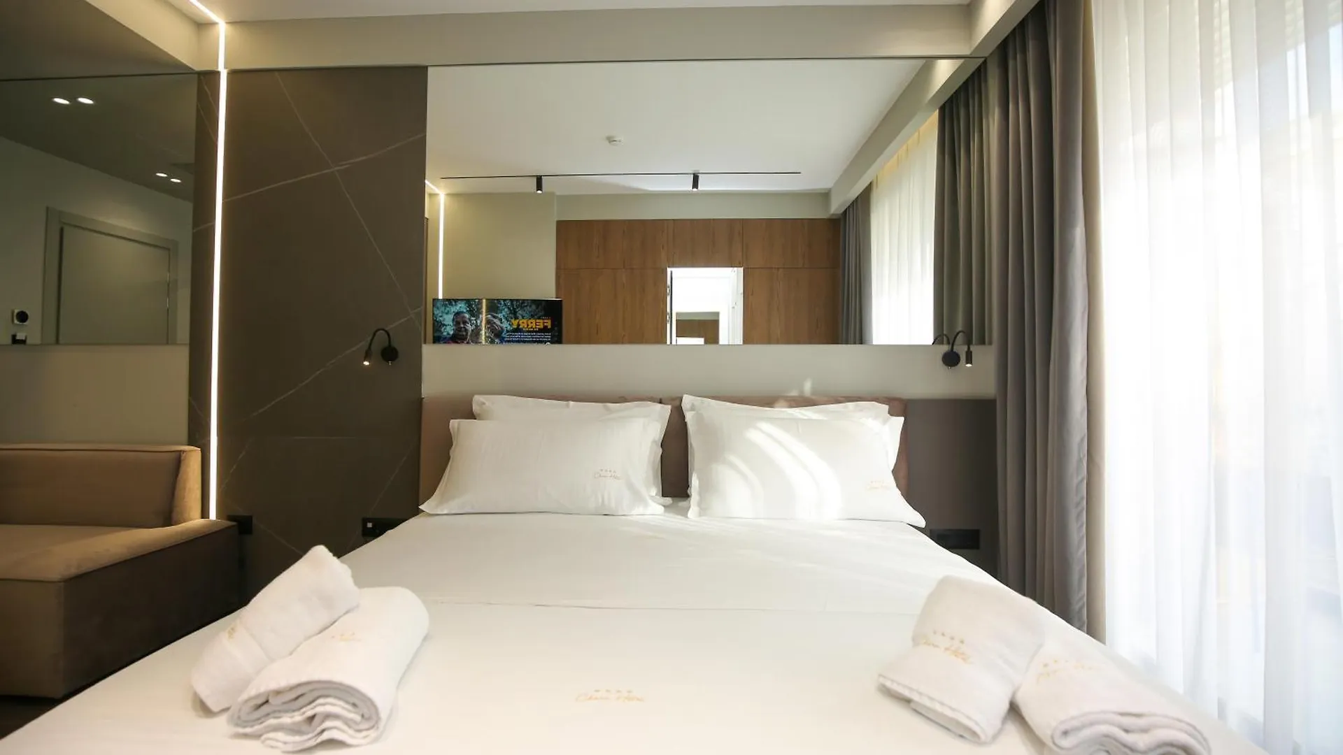 Charm Hotel Vlore 4*,  Albania
