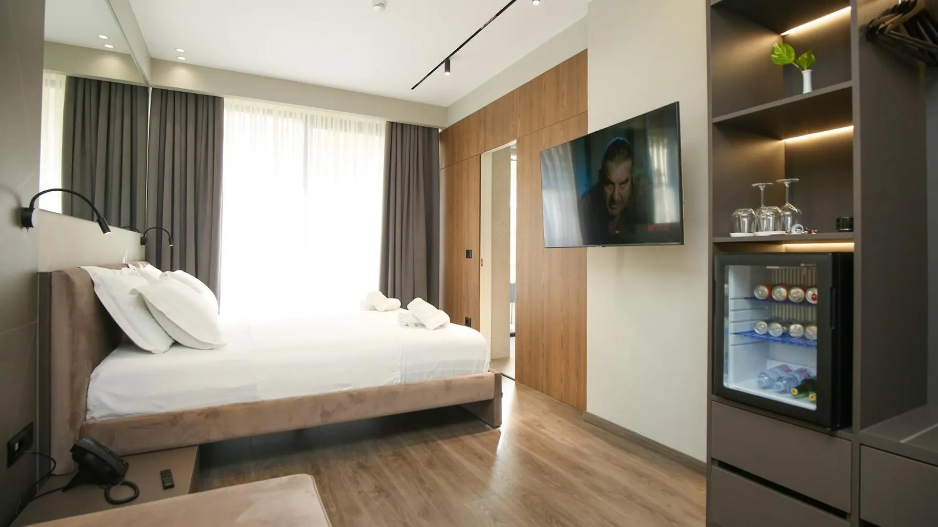 ****  Charm Hotel Vlore Albania