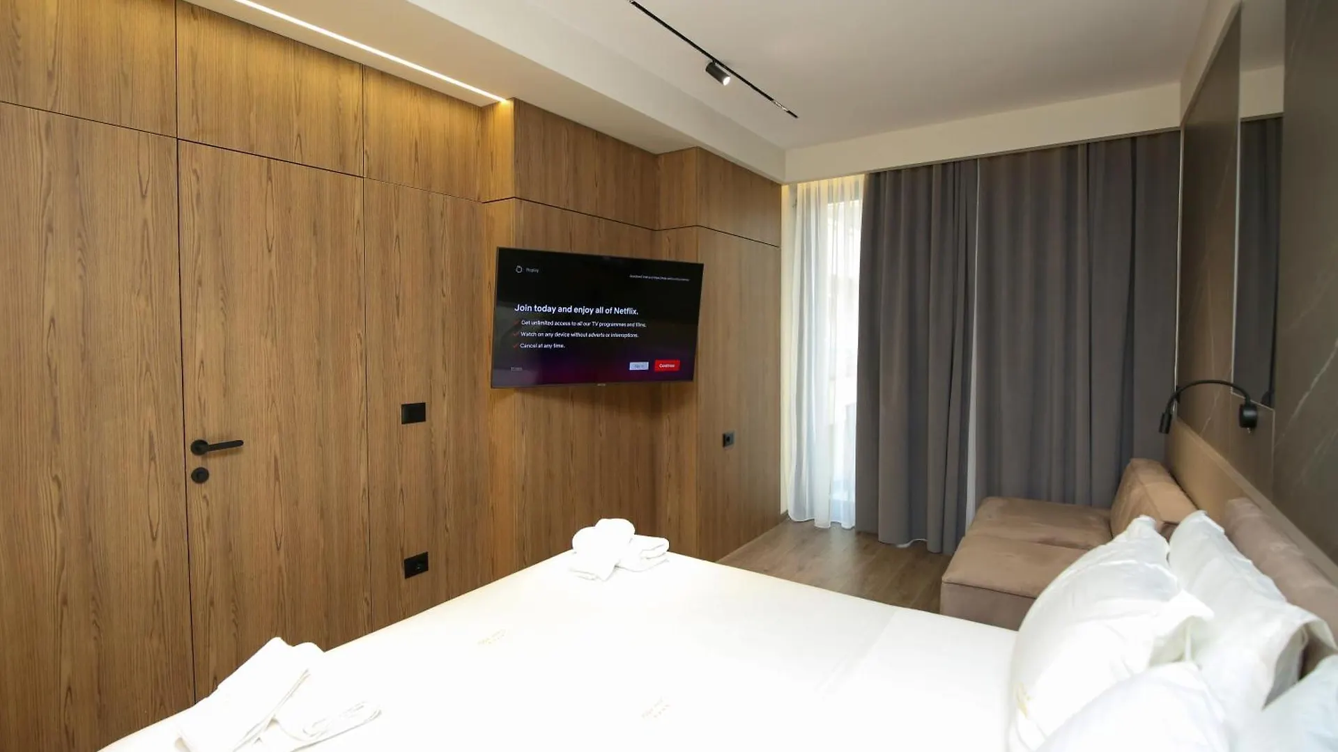 Charm Hotel Vlore