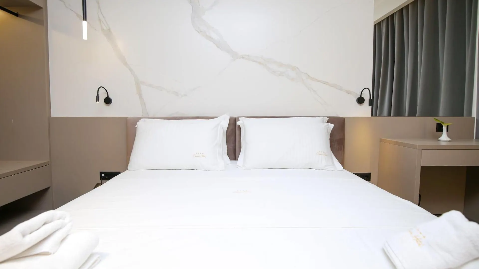 Charm Hotel Vlore 4*,  Albania