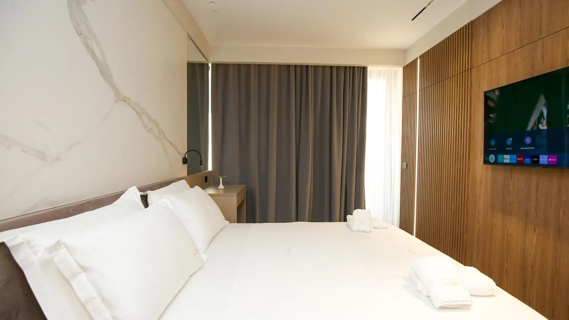 ****  Charm Hotel Vlore Albania