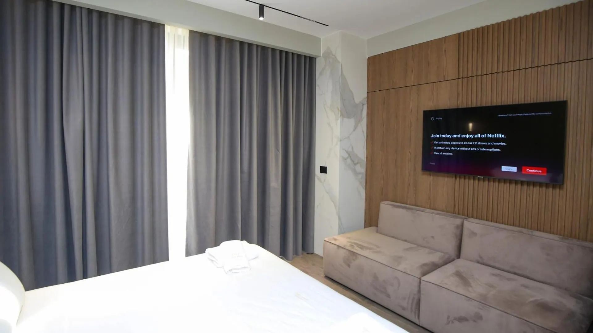 Charm Hotel Vlore