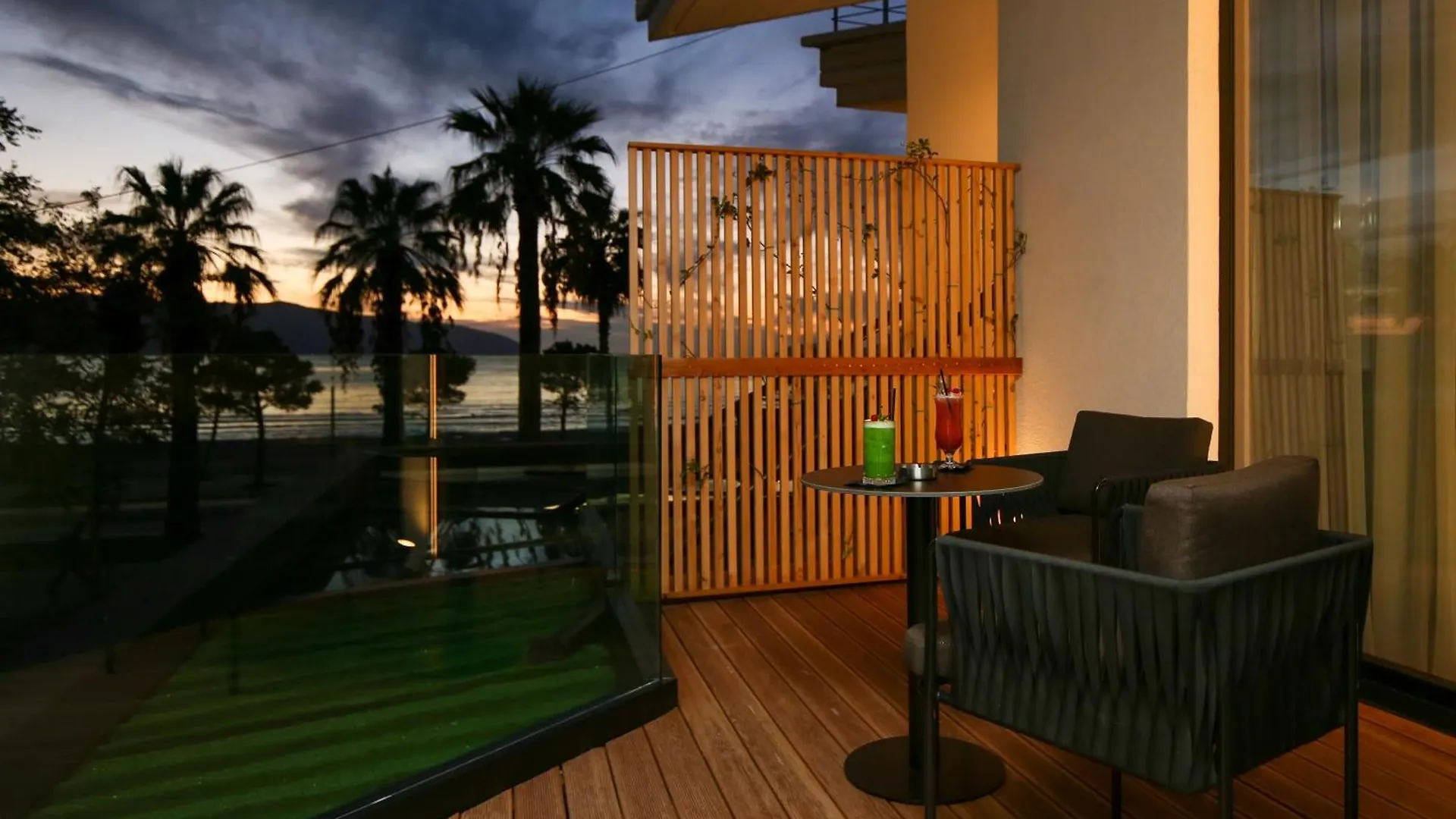 Charm Hotel Vlore 4*,  Albania