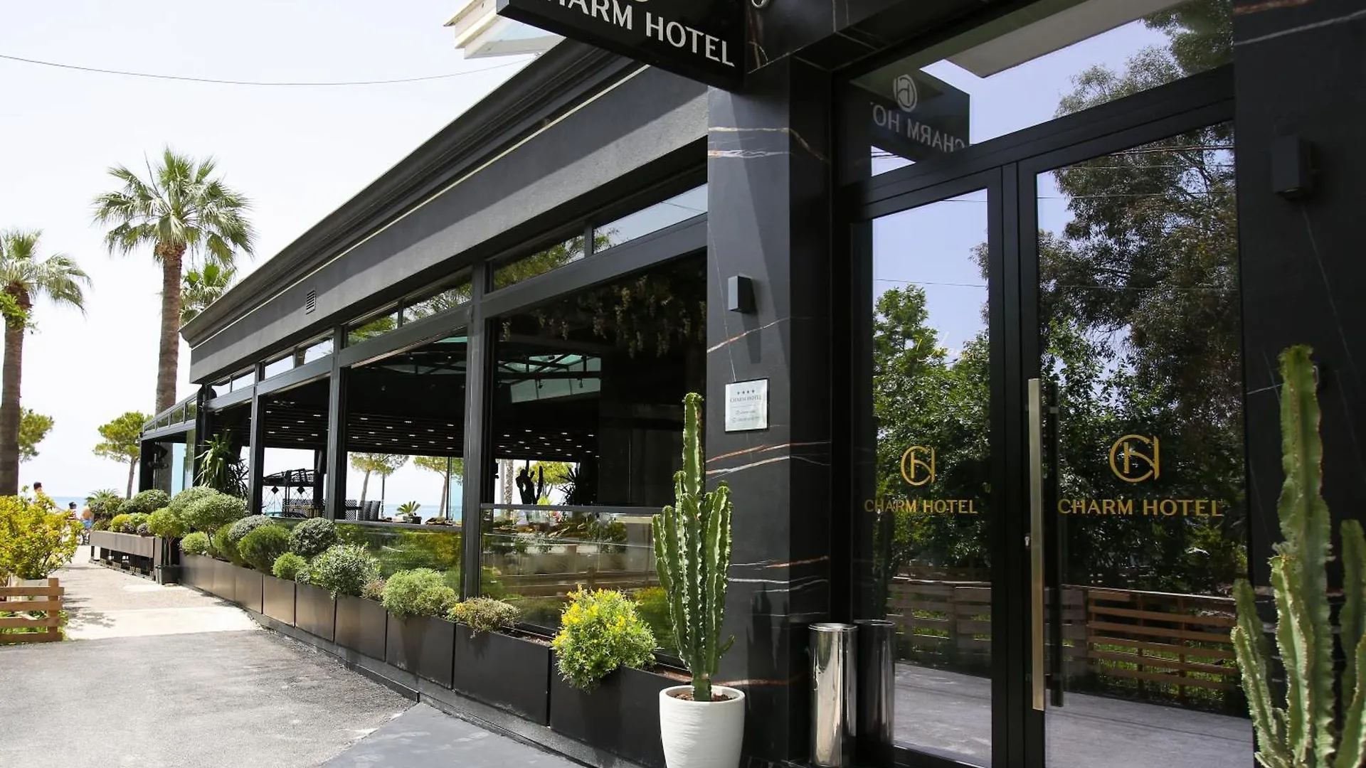 Charm Hotel Vlore